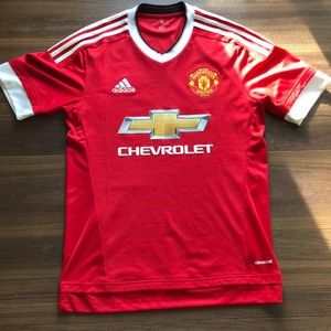 Manchester United replica jersey